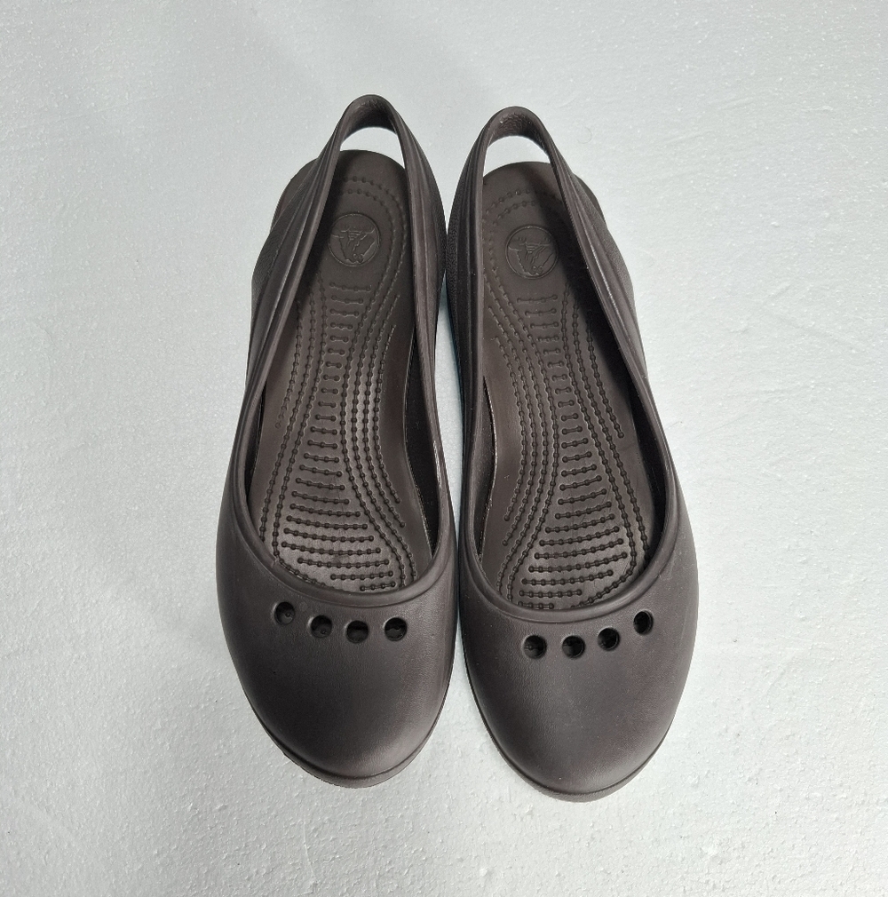 CROCS Women's Dark Brown Teal Slingback Flats Sz 9 Casual Waterproof